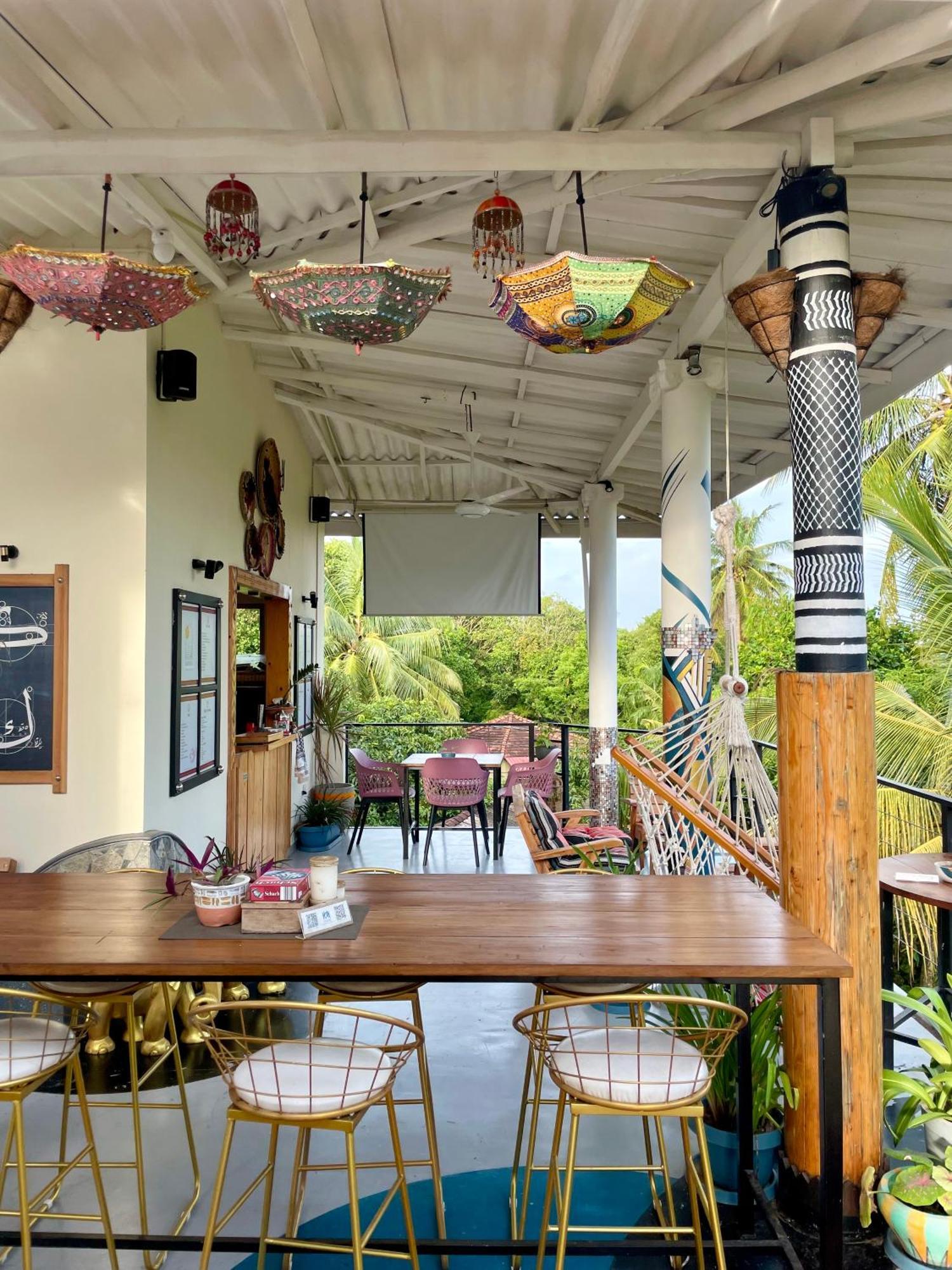 Habibi Hostel & Restaurant Unawatuna Bagian luar foto