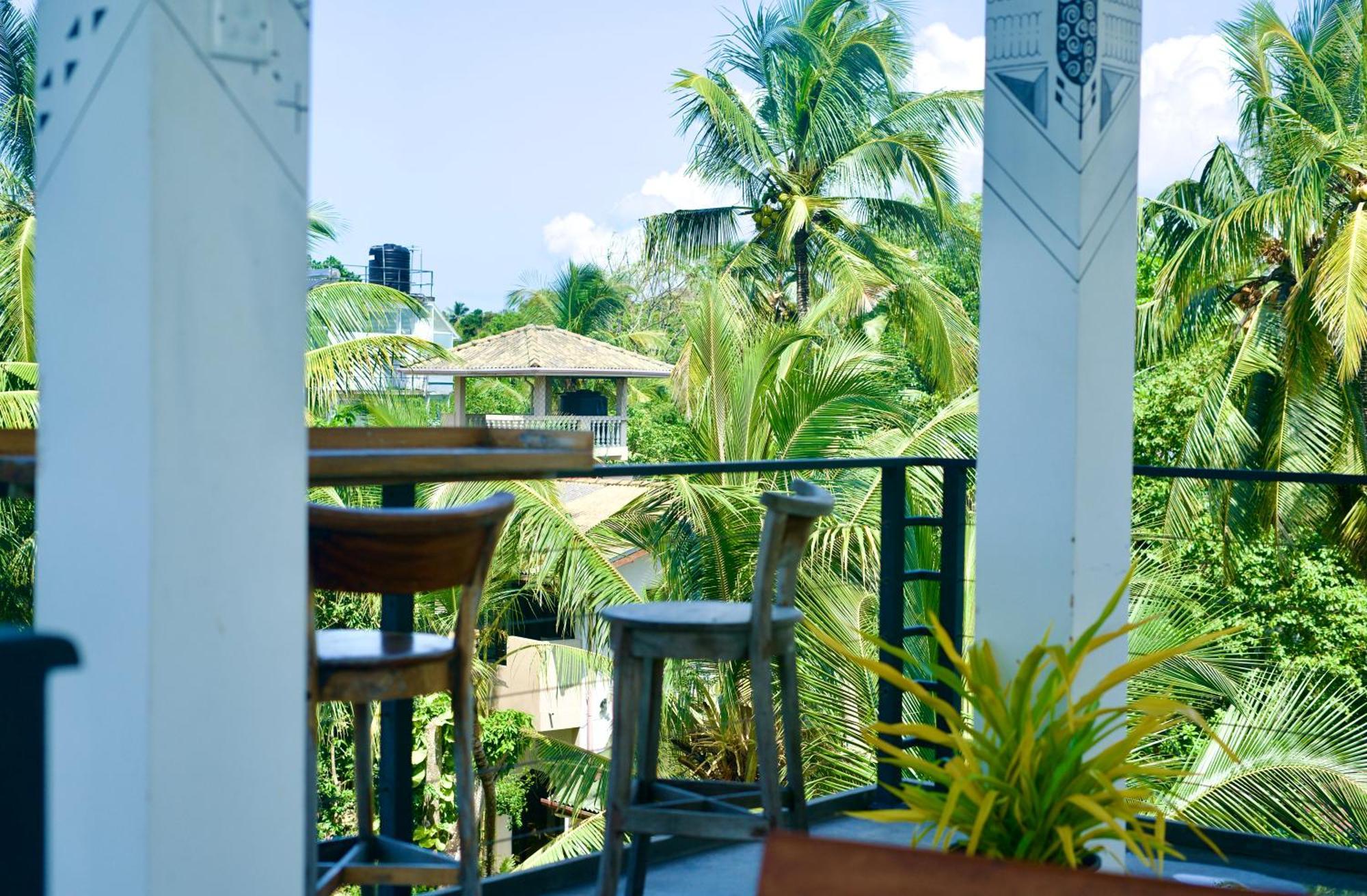 Habibi Hostel & Restaurant Unawatuna Bagian luar foto