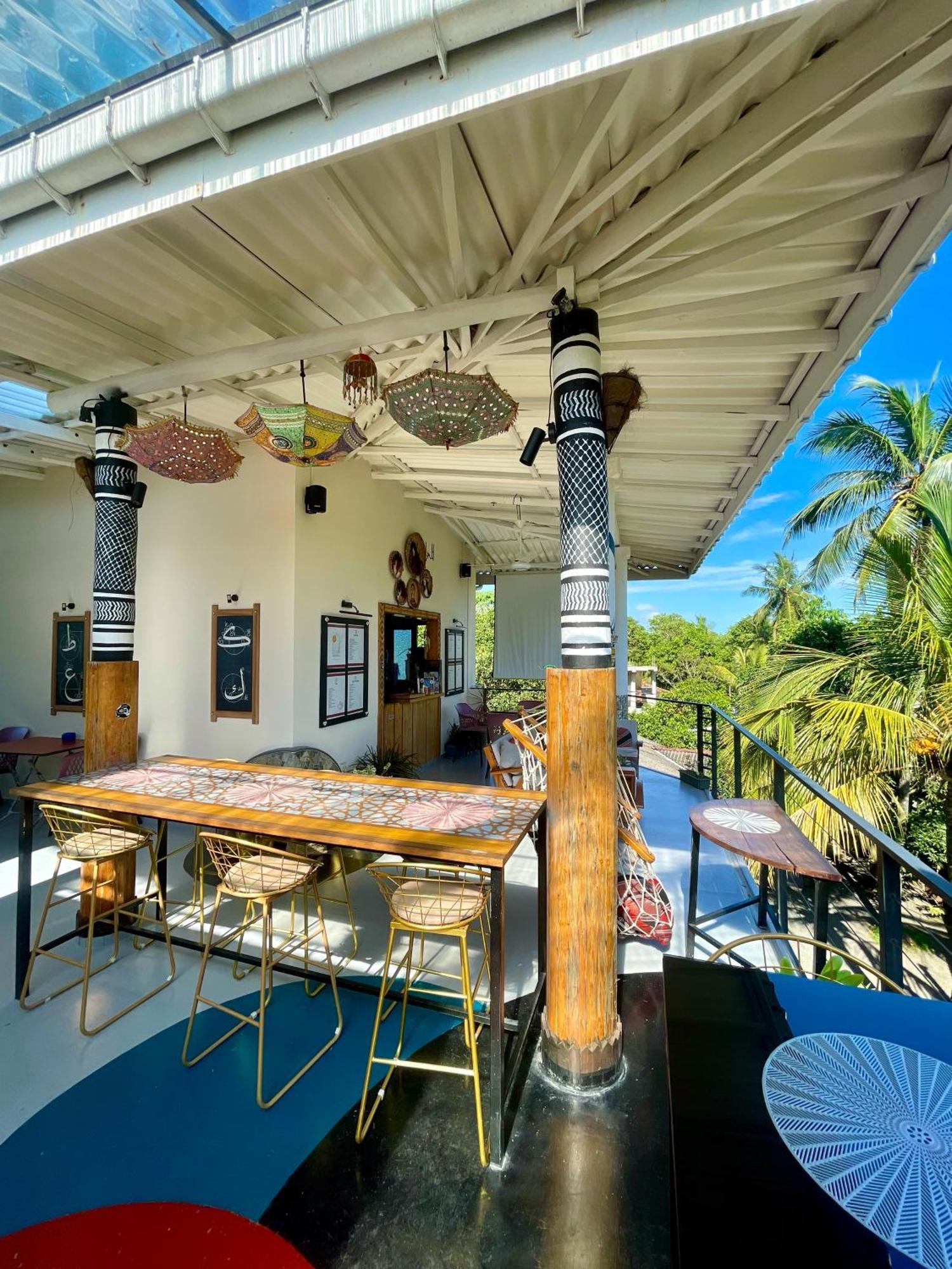 Habibi Hostel & Restaurant Unawatuna Bagian luar foto